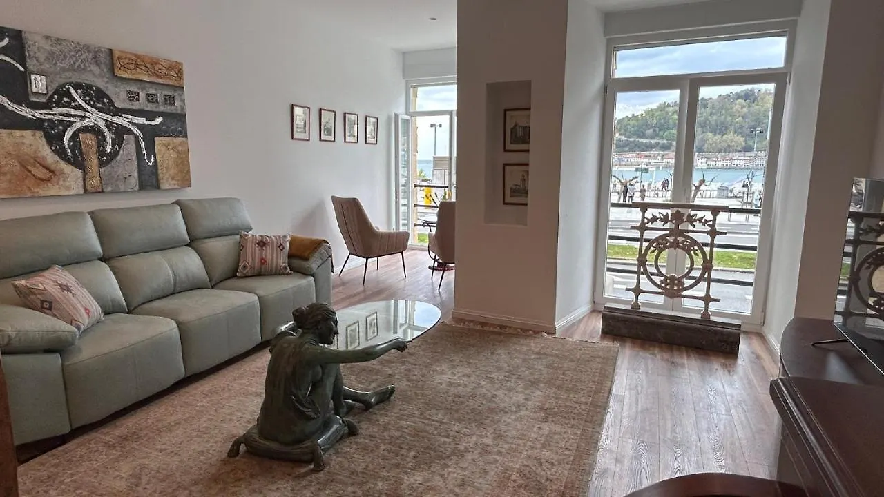 Apartment On La Concha Beach - Villa Iru サン・セバスティアン